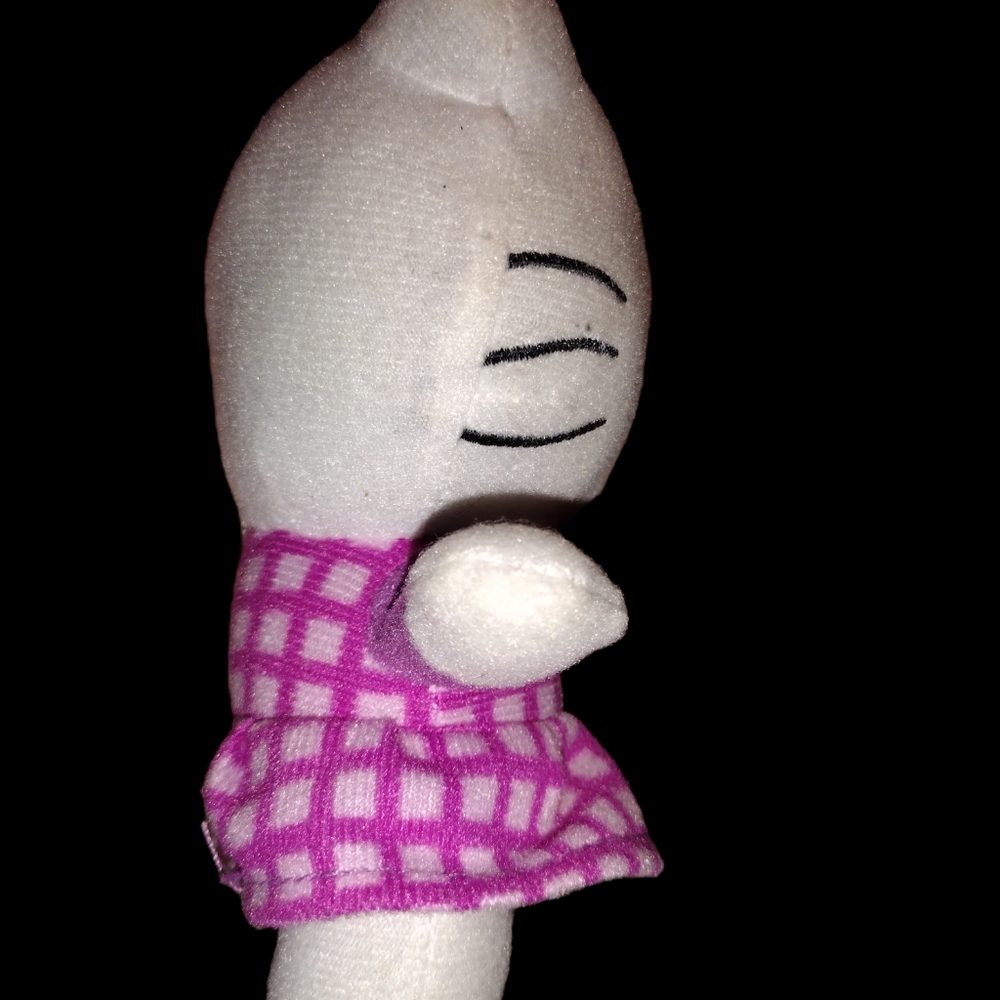 Stuffed Hello Kitty - Picture 4 of 10